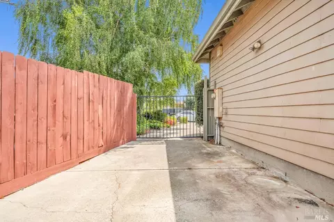 4084 Marcas St, Pinole, CA 94564 photo 49