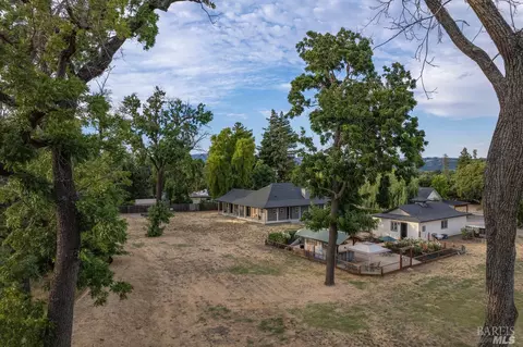 22385 Broadway, Sonoma, CA 95476