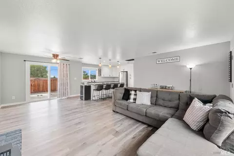 725 Lockwood Dr, Vallejo, CA 94591 photo 8