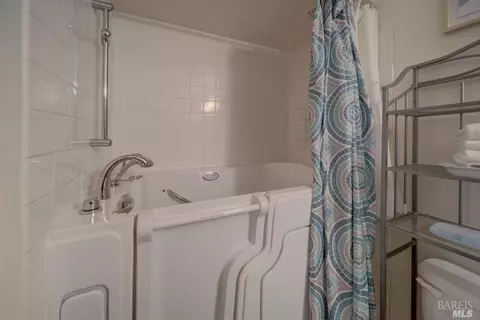 211 Magill St, Vallejo, CA 94589 photo 30