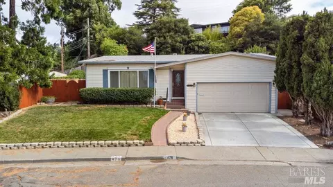 476 Moorland St, Vallejo, CA 94589