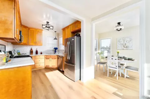 242 Valle Vista Ave, Vallejo, CA 94590
