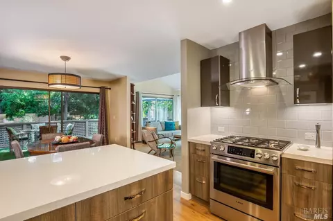 77 Flicker Dr, Novato, CA 94949 photo 16