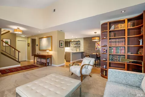 77 Flicker Dr, Novato, CA 94949 photo 8
