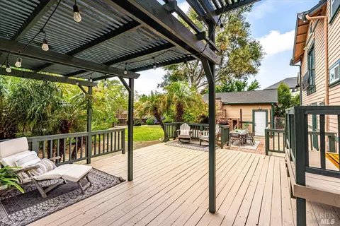 544 E J St, Benicia, CA 94510 photo 41