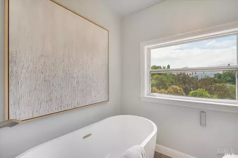 544 E J St, Benicia, CA 94510 photo 33