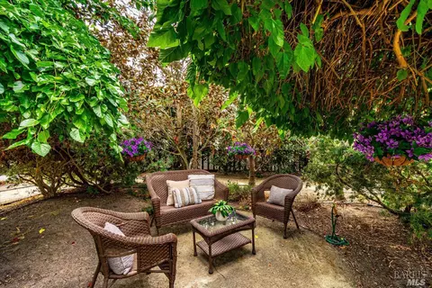 544 E J St, Benicia, CA 94510 photo 46