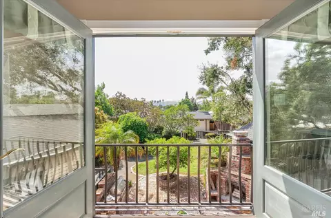 544 E J St, Benicia, CA 94510 photo 27