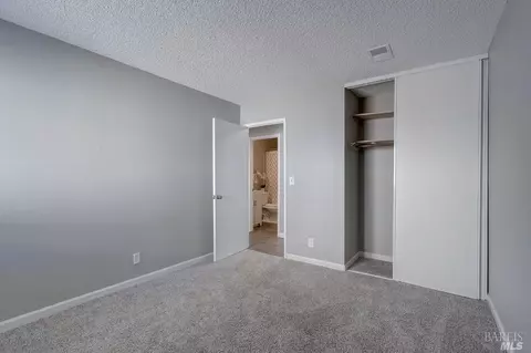 103 Lora Ct, Vallejo, CA 94591 photo 32