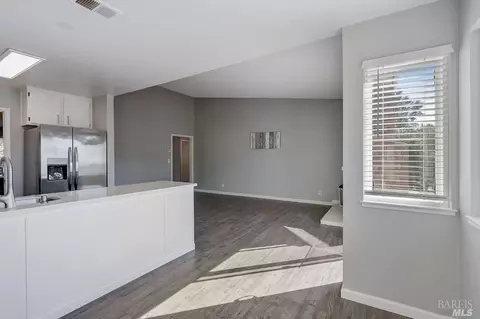 103 Lora Ct, Vallejo, CA 94591 photo 12