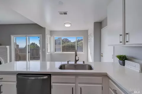 103 Lora Ct, Vallejo, CA 94591 photo 19