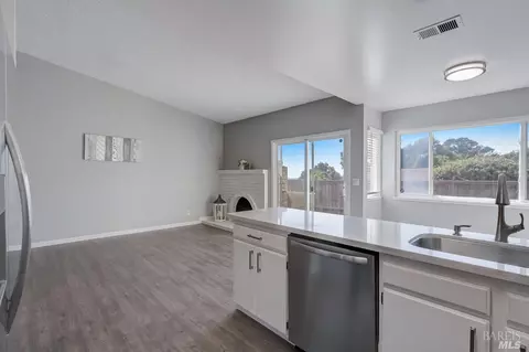 103 Lora Ct, Vallejo, CA 94591 photo 18