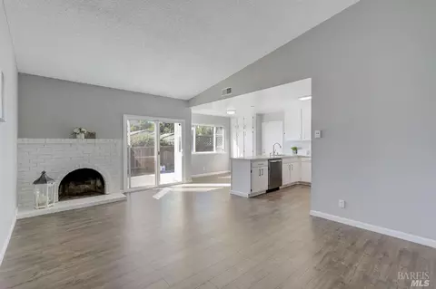 103 Lora Ct, Vallejo, CA 94591 photo 7