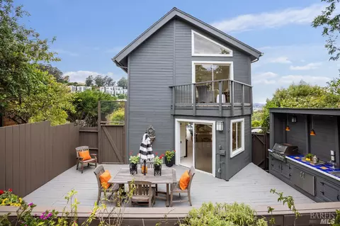 Exterior - 509 Easterby St, Sausalito, CA 94965 photo 3 of 15