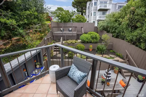 Exterior - 509 Easterby St, Sausalito, CA 94965 photo 10 of 15