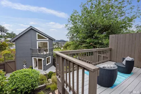 Exterior - 509 Easterby St, Sausalito, CA 94965 photo 9 of 15