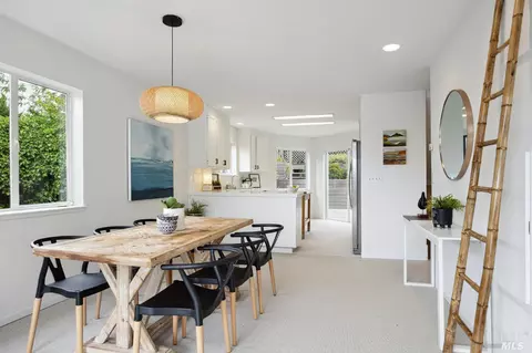 Dining - 509 Easterby St, Sausalito, CA 94965 photo 2 of 4