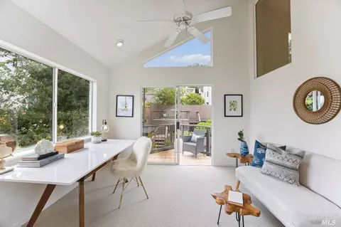 Dining - 509 Easterby St, Sausalito, CA 94965 photo 3 of 4