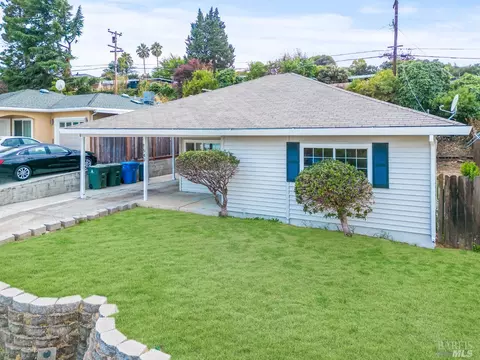 1549 Magazine St, Vallejo, CA 94591 photo 2