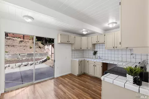 1549 Magazine St, Vallejo, CA 94591 photo 23