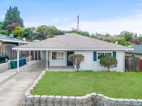 1549 Magazine St, Vallejo, CA 94591 photo 3