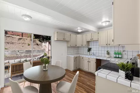 1549 Magazine St, Vallejo, CA 94591 photo 8