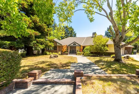 7960 Mitchell Ct, Sebastopol, CA 95472 photo 3