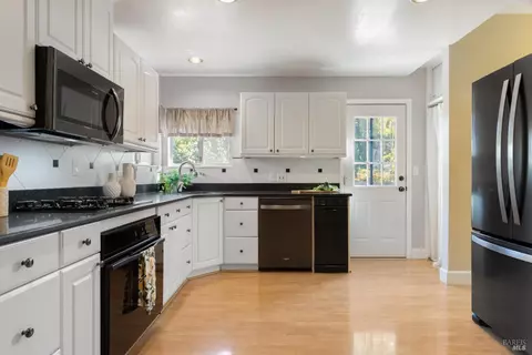 8152 Olof St, Cotati, CA 94931 photo 9