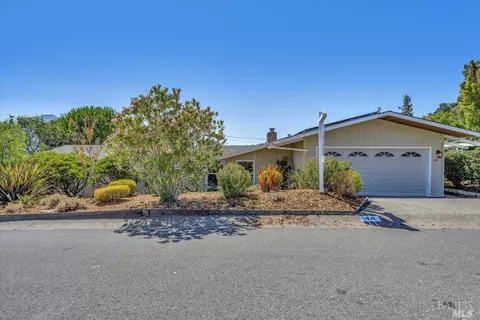 40 Corte Toluca, Greenbrae, CA 94904