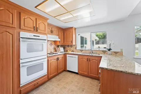 348 Lexington Dr, Vallejo, CA 94591 photo 13