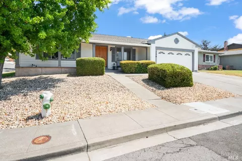 348 Lexington Dr, Vallejo, CA 94591 photo 2