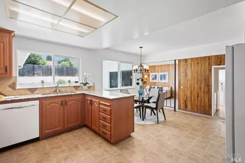 348 Lexington Dr, Vallejo, CA 94591 photo 12