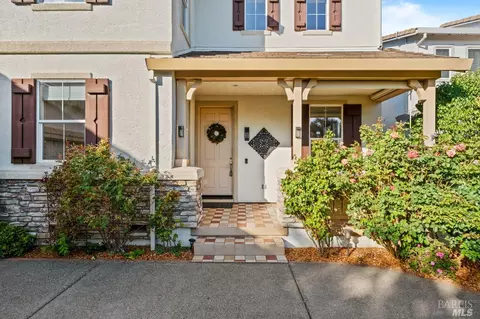 526 Chablis Dr, Windsor, CA 95492 photo 3