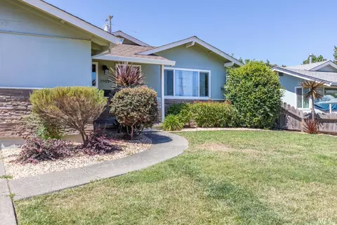 3901 Lassen St, Napa, CA 94558 photo 3