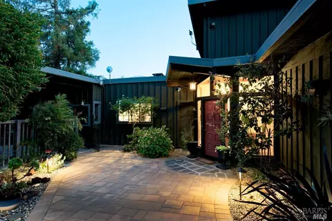 75 Half Moon Rd, Novato, CA 94947 photo 4