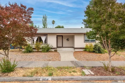 1654-1656 Ridley Ave, Santa Rosa, CA 95401
