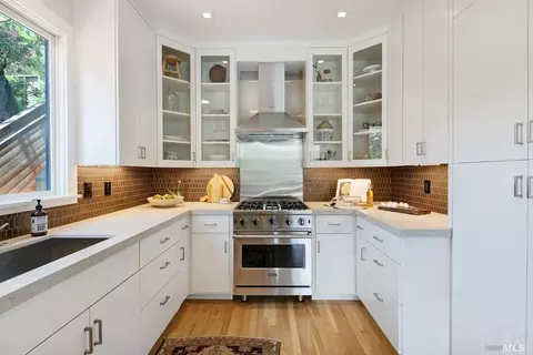 86 Hillside Ave, Mill Valley, CA 94941 photo 3