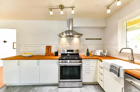 3741 Jefferson St, Napa, CA 94558 photo 9