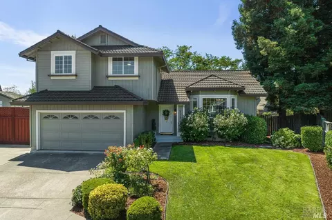 9336 Jessica Dr, Windsor, CA 95492