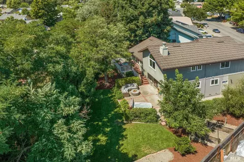 9336 Jessica Dr, Windsor, CA 95492 photo 2