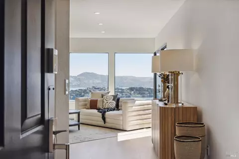 412 Headlands Ct, Sausalito, CA 94965
