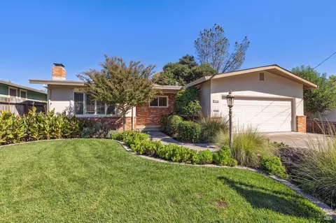 17616 Johnson Ave, Sonoma, CA 95476