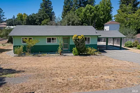 7903 Washington Ave, Sebastopol, CA 95472