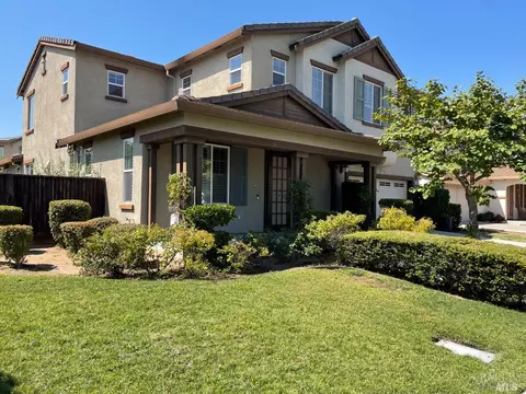 345 Shady Oak Dr, Oakley, CA 94561