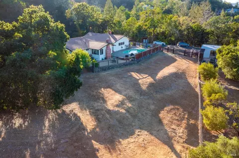 69 Lerner Dr, Calistoga, CA 94515