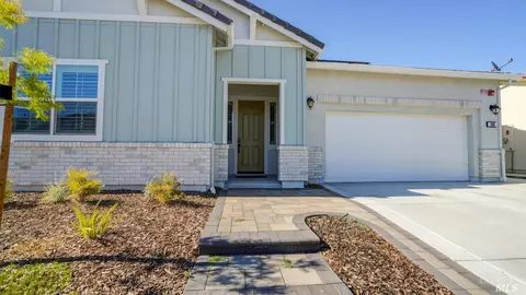 848 Daffodil Dr, Vacaville, CA 95687 photo 4