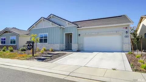 848 Daffodil Dr, Vacaville, CA 95687 photo 3