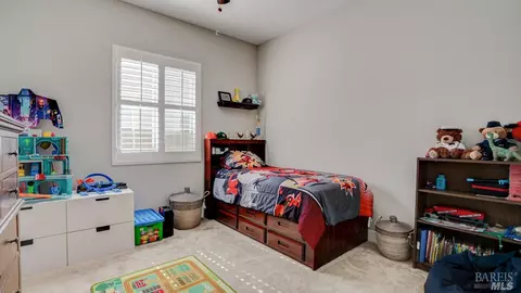848 Daffodil Dr, Vacaville, CA 95687 photo 8