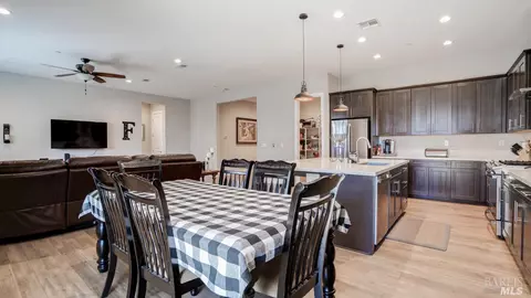 848 Daffodil Dr, Vacaville, CA 95687 photo 24