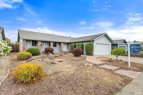 1534 Bucknell Ct, Santa Rosa, CA 95401